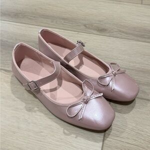 Pink Women's Flats with Bow Detail